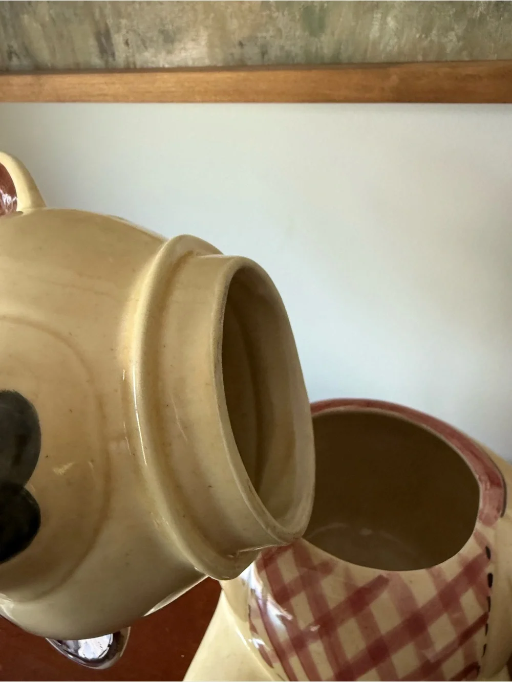Ceramic Cream and Mauve Bear vintage cookie jar